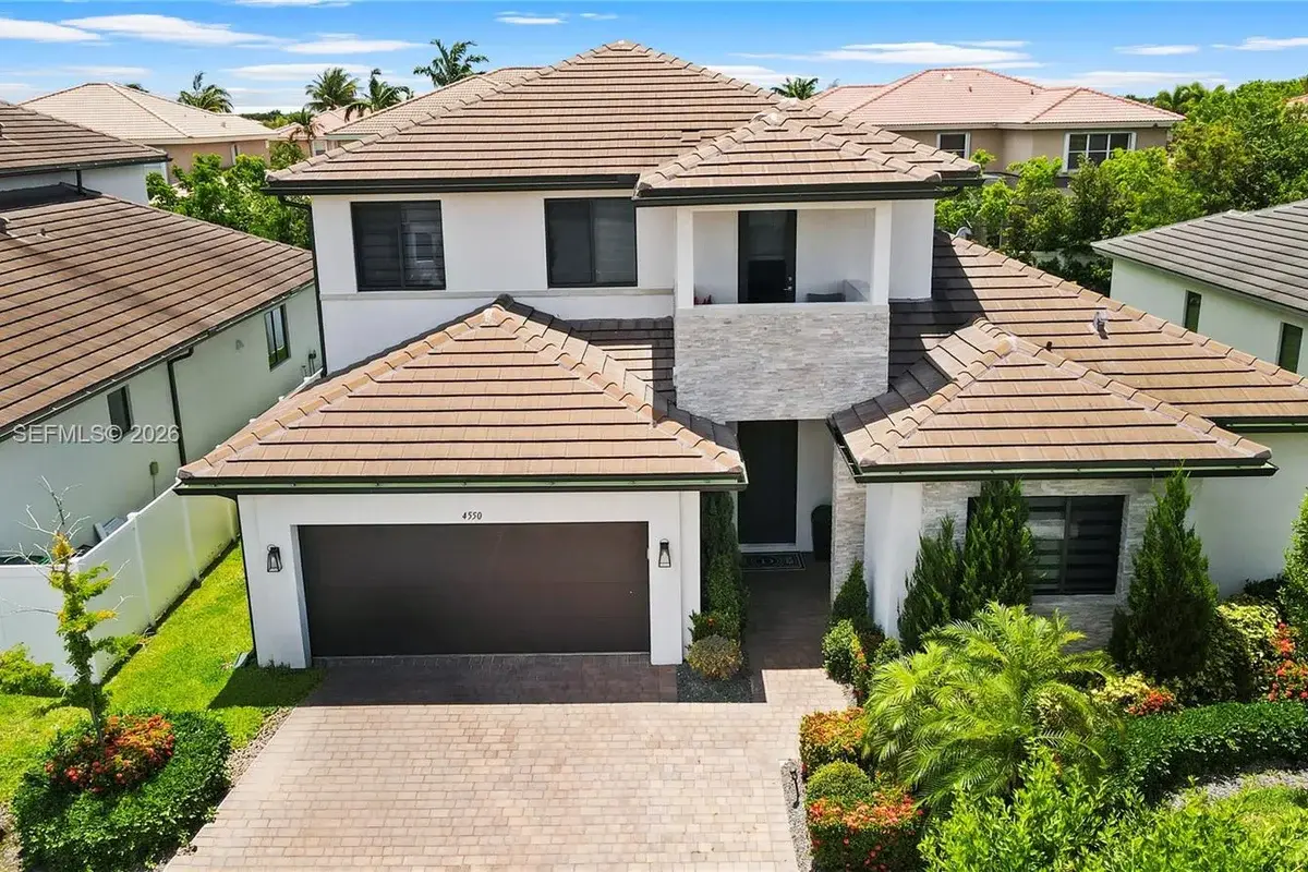 4550 SW 178th Ave, Miramar: photo 1 of 43