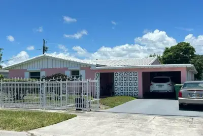 14620 E Polk St, Miami: photo 1 of 18