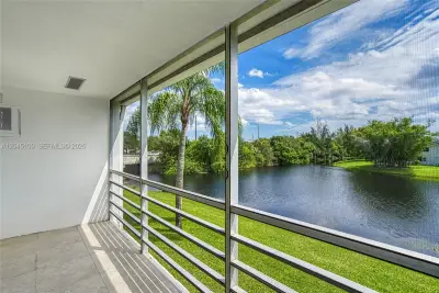 173 Ellesmere C, Deerfield Beach: photo 1 of 47