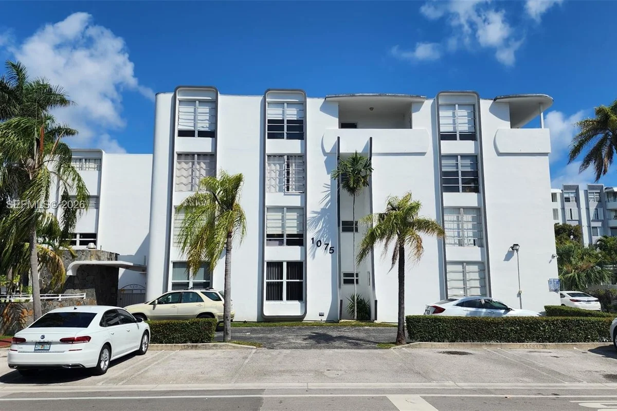 1075 93rd St #304, Bay Harbor Islands: photo 1 of 28