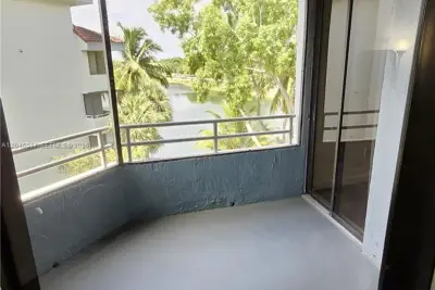 8305 SW 152nd Ave #A-404, Miami: photo 1 of 7