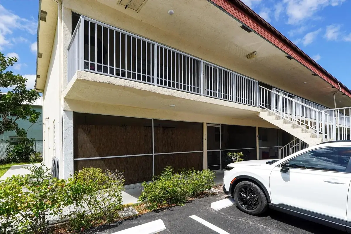 5377 SW 40th Ave #105, Dania Beach: photo 1 of 22