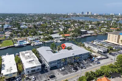 1535 SE 15th St #206, Fort Lauderdale: photo 1 of 32
