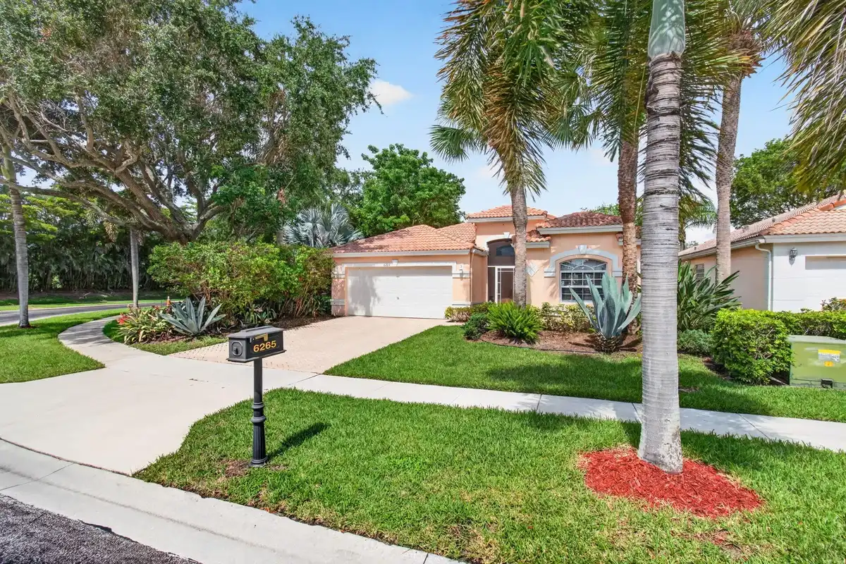 6265 Coral Reef Ter, Boynton Beach: photo 1 of 100