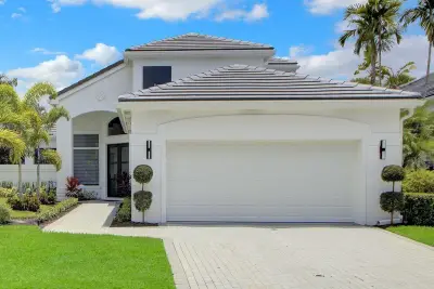 3368 NW 53rd Cir, Boca Raton: photo 1 of 51