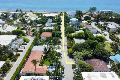 14 Tropical Dr, Ocean Ridge: photo 1 of 20