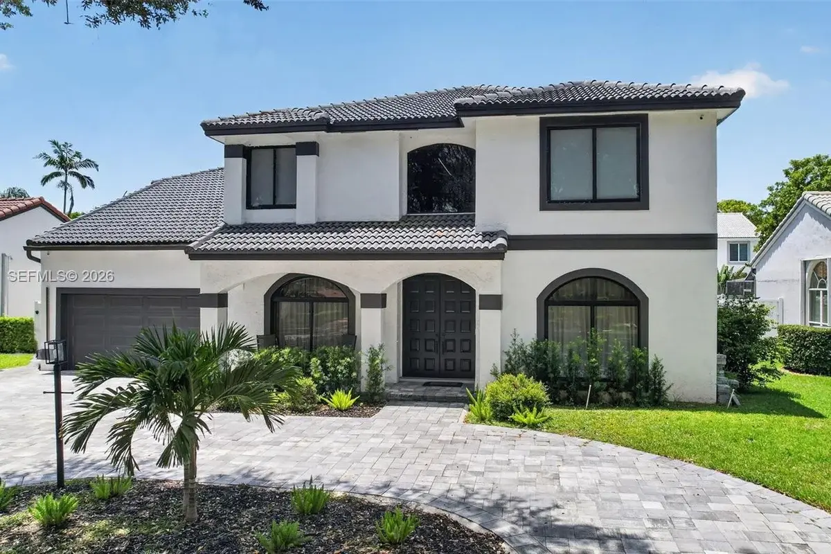 10746 Charleston Pl, Cooper City: photo 1 of 59