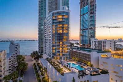 480 NE 30th St #1807, Miami: photo 1 of 28