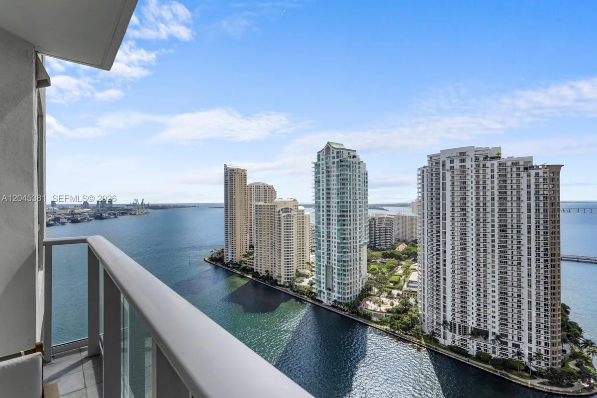 300 S Biscayne Blvd #T-2806, Miami: photo 1 of 19