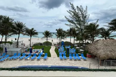 18683 Collins Ave #1706, Sunny Isles Beach: photo 1 of 26