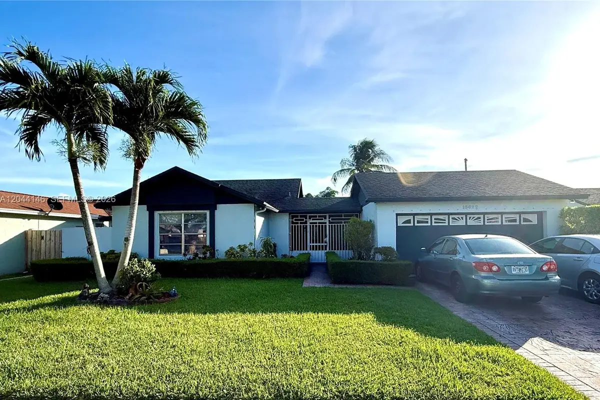 15622 SW 142nd Ct, Miami: photo 1 of 63
