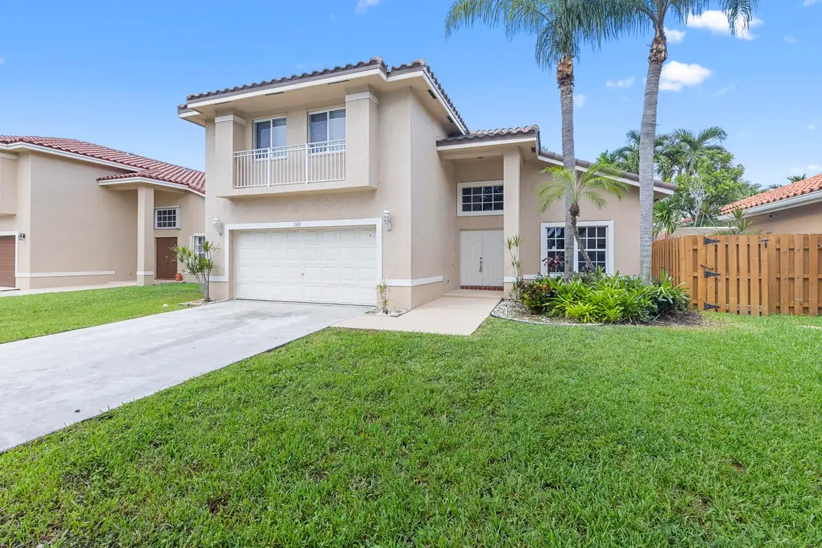 245 Via Milan Ter, Davie: photo 1 of 54