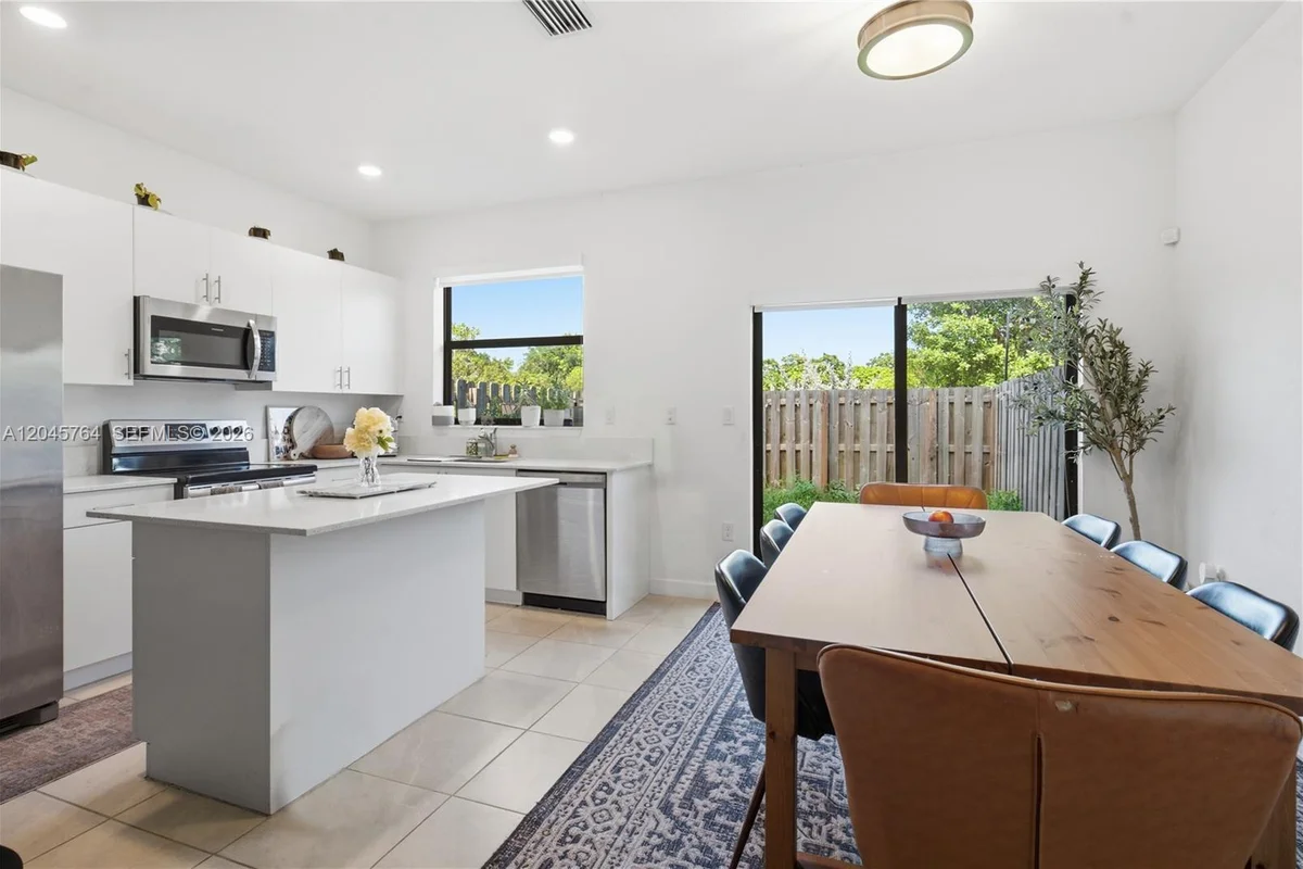 23101 SW 99th Ave, Cutler Bay: photo 1 of 30
