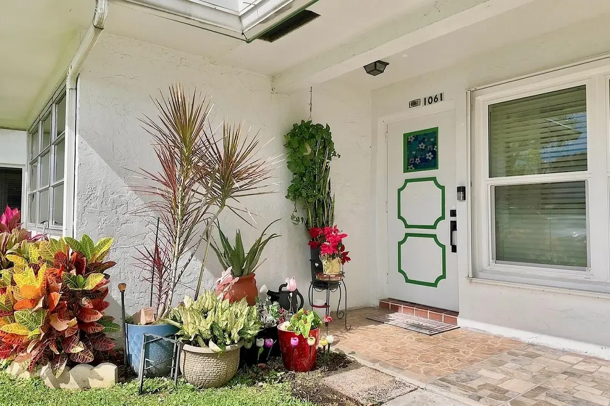 1061 NW 85th Ter #A111, Plantation: photo 1 of 17