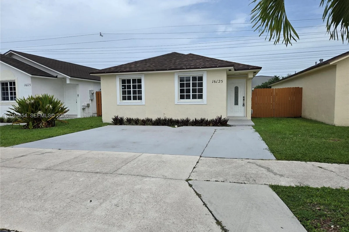 16125 SW 137th Ct, Miami: photo 1 of 13