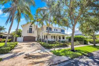 1958 Harbourview Dr, Fort Lauderdale: photo 1 of 65