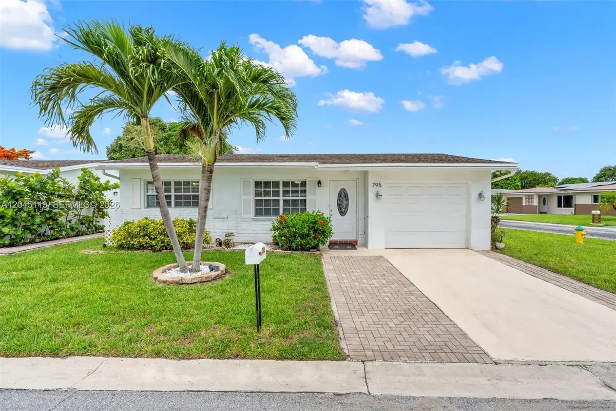 795 NW 73rd Ave, Margate: photo 1 of 34