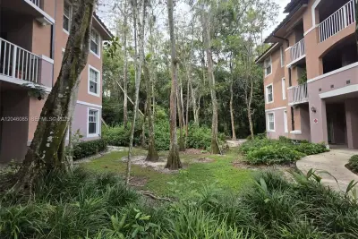 6902 W Sample Rd, Coral Springs: photo 1 of 26