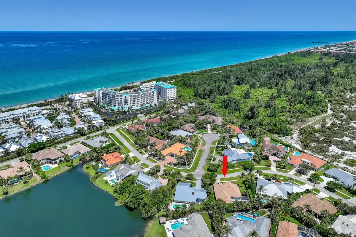 121 Olympus Way, Jupiter: photo 1 of 48