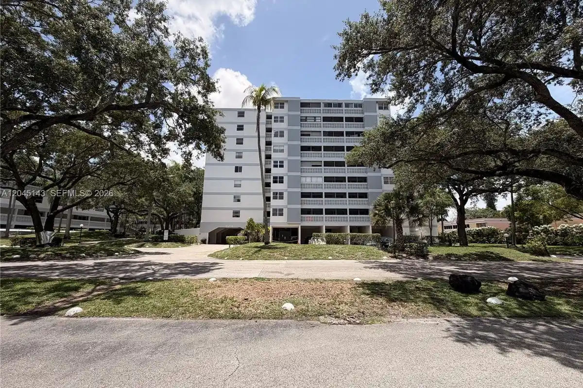3301 Spanish Moss Ter #306, Lauderhill: photo 1 of 21