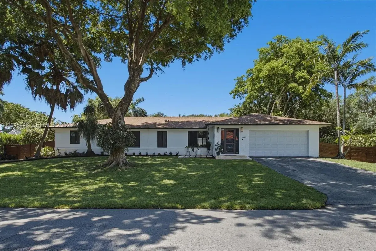 8440 SW 180th St, Palmetto Bay: photo 1 of 54