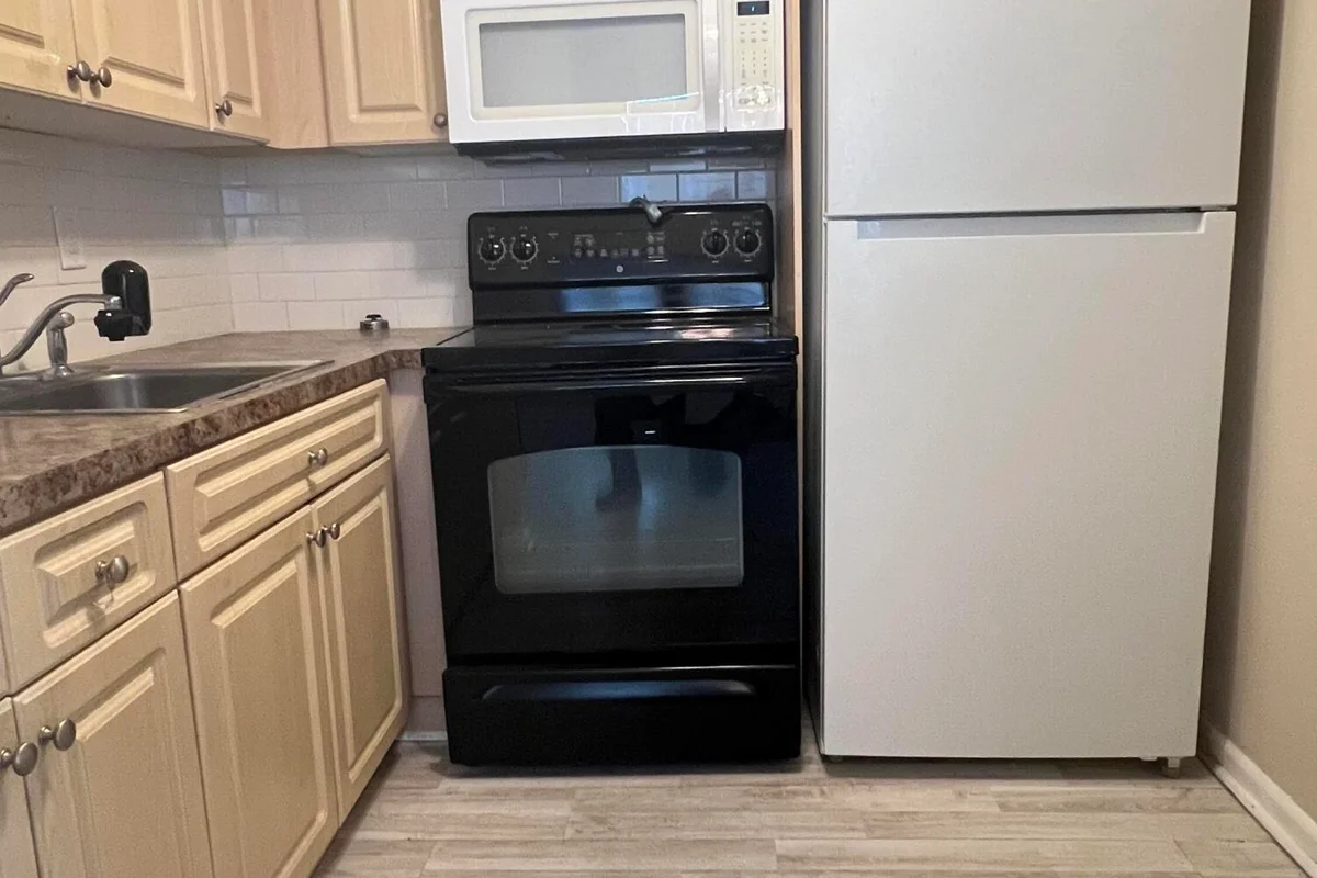 173 Waltham H, West Palm Beach: photo 1 of 21