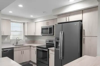 3150 W Rolling Hills Cir #704, Davie: photo 1 of 28