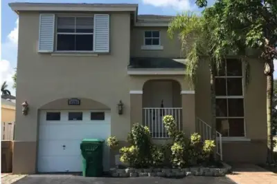 4350 SW 72nd Ter SW, Davie: photo 1 of 21