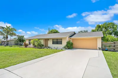 9090 Palladium Pl, Lake Worth: photo 1 of 24