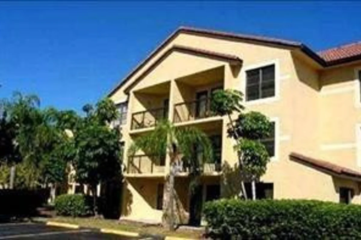 4421 W Mcnab Rd #26, Pompano Beach: photo 1 of 16