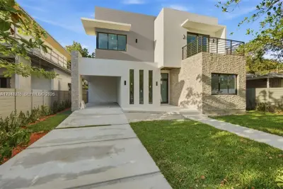3545 Florida Ave, Miami: photo 1 of 10
