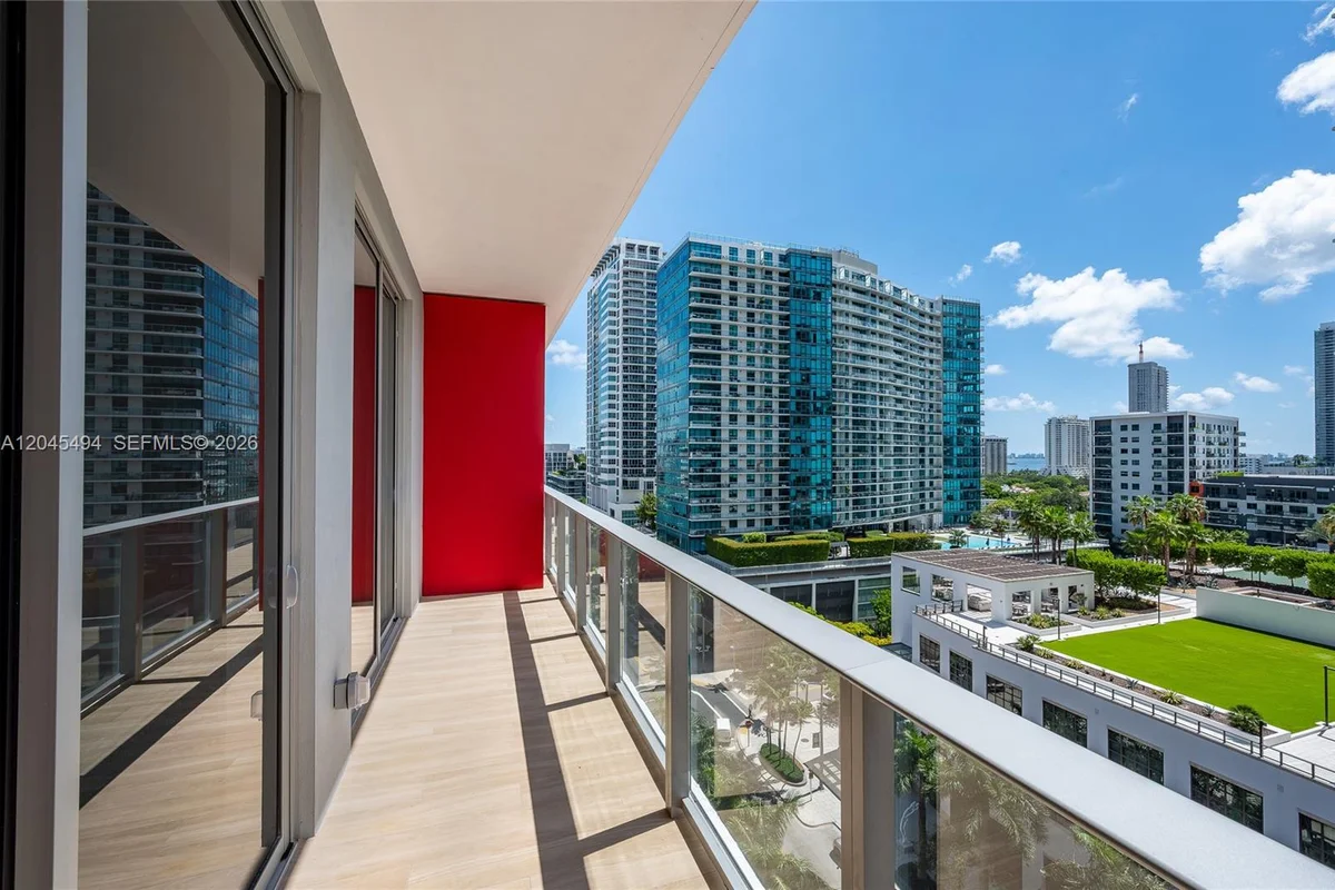 90 NE 32 St #PH1106, Miami: photo 1 of 48