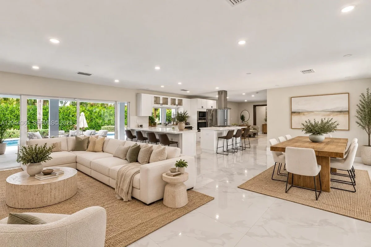 12900 SW 112th Ave, Miami: photo 1 of 27