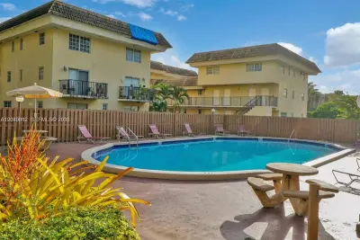 8500 SW 109 Ave #6-102, Miami: photo 1 of 28