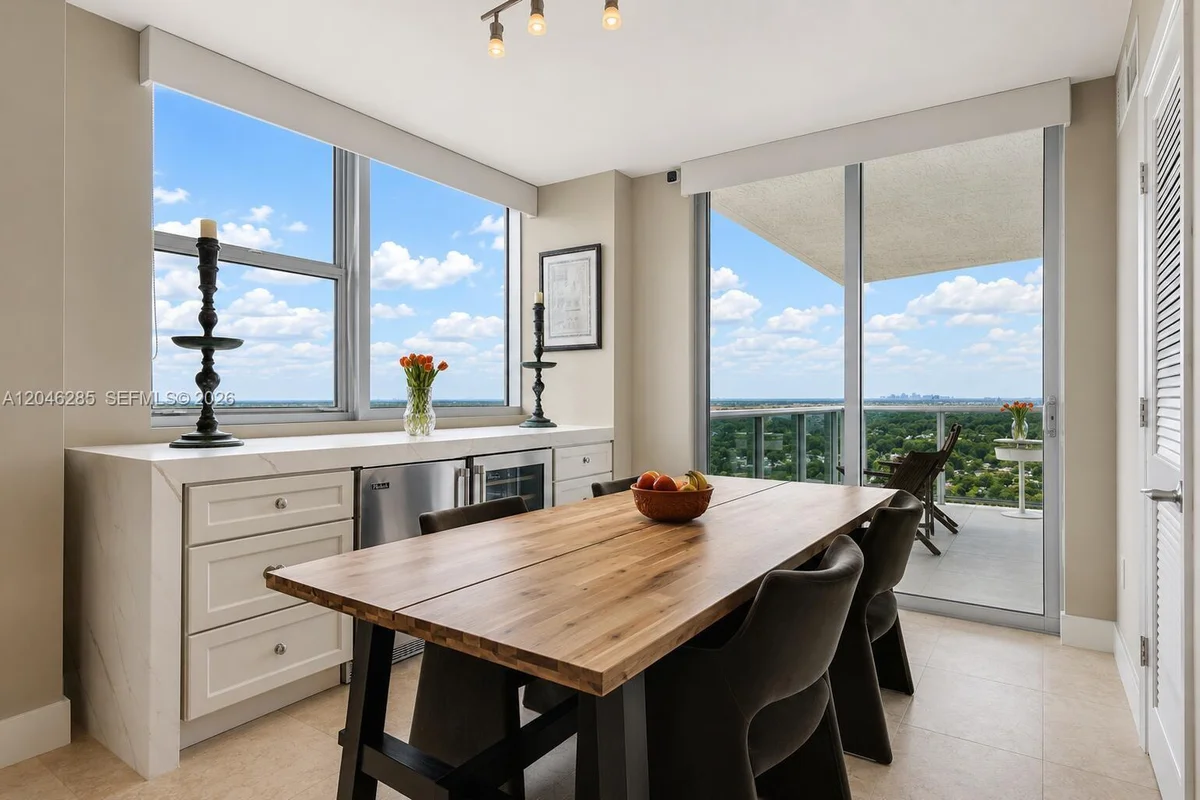 2641 N Flamingo Rd #2308, Plantation: photo 1 of 47