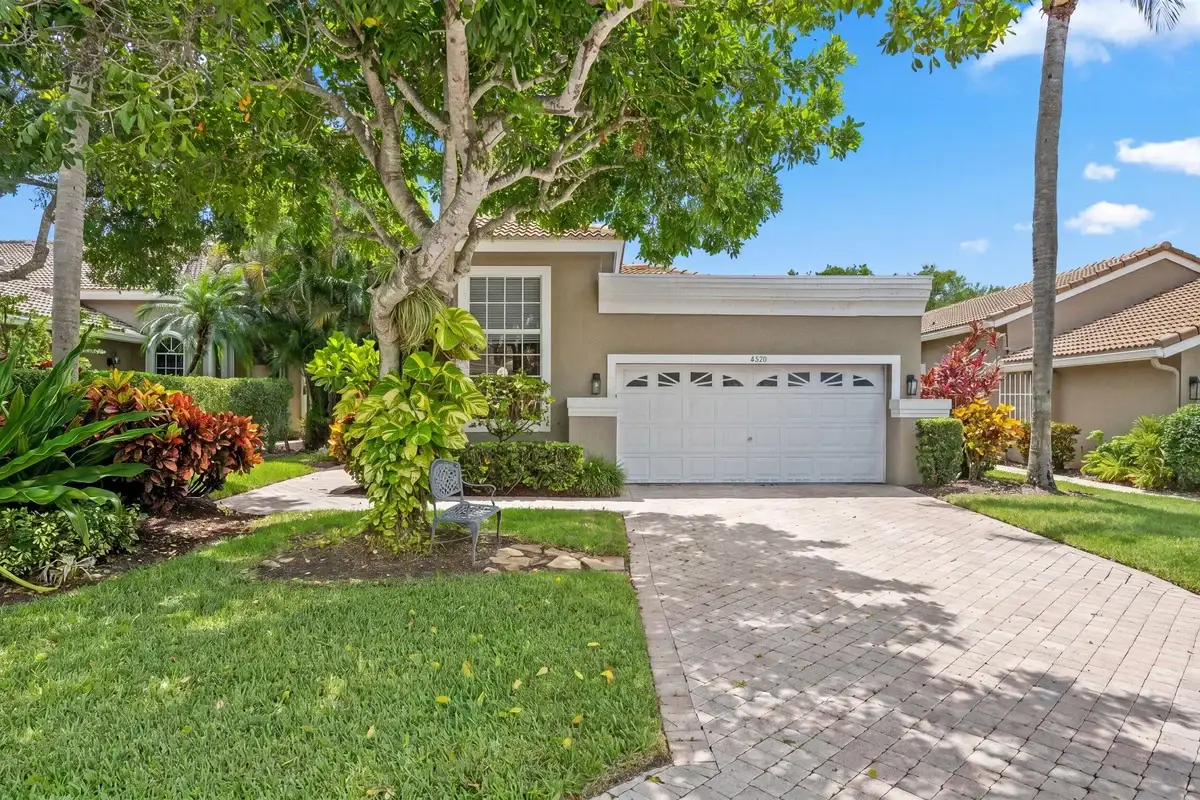 4706 Carlton Golf Dr, Lake Worth: photo 1 of 49