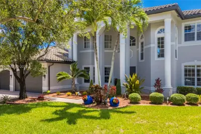 4135 SW 186th Way, Miramar: photo 1 of 73