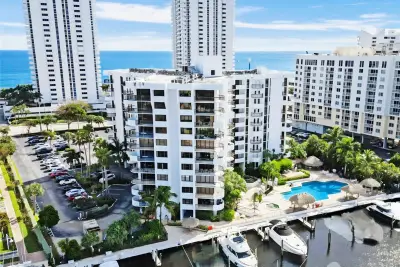 1361 S Ocean Blvd #1006, Pompano Beach: photo 1 of 43