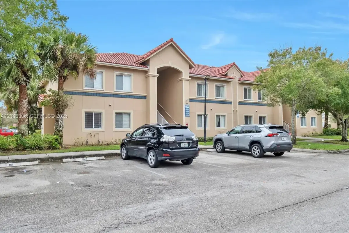 1103 Golden Lakes Blvd #1013, West Palm Beach: photo 1 of 23