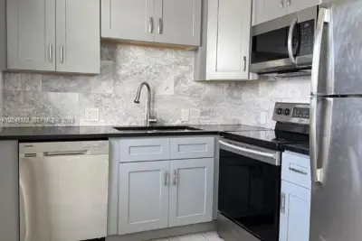 165 Fanshaw D, Boca Raton: photo 1 of 19