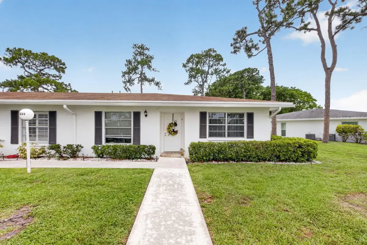 5284 Privet Pl #D, Delray Beach: photo 1 of 56