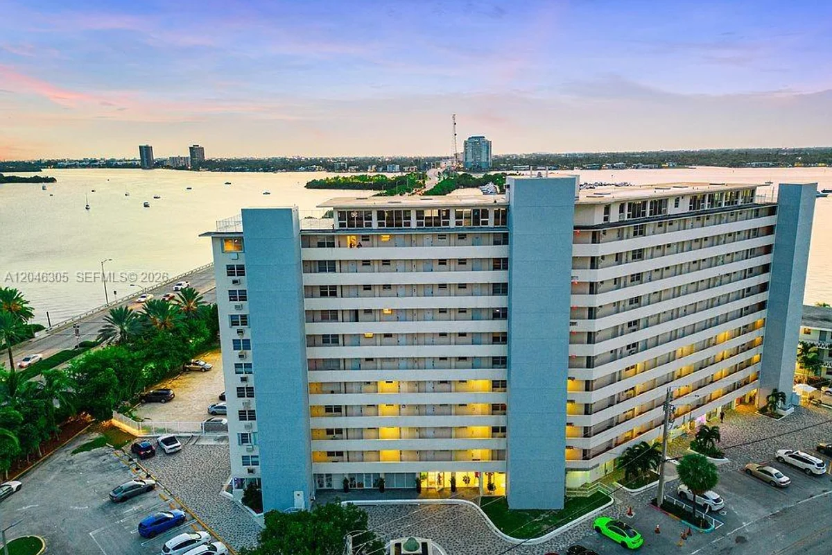 7904 W Dr #214, North Bay Village: photo 1 of 16