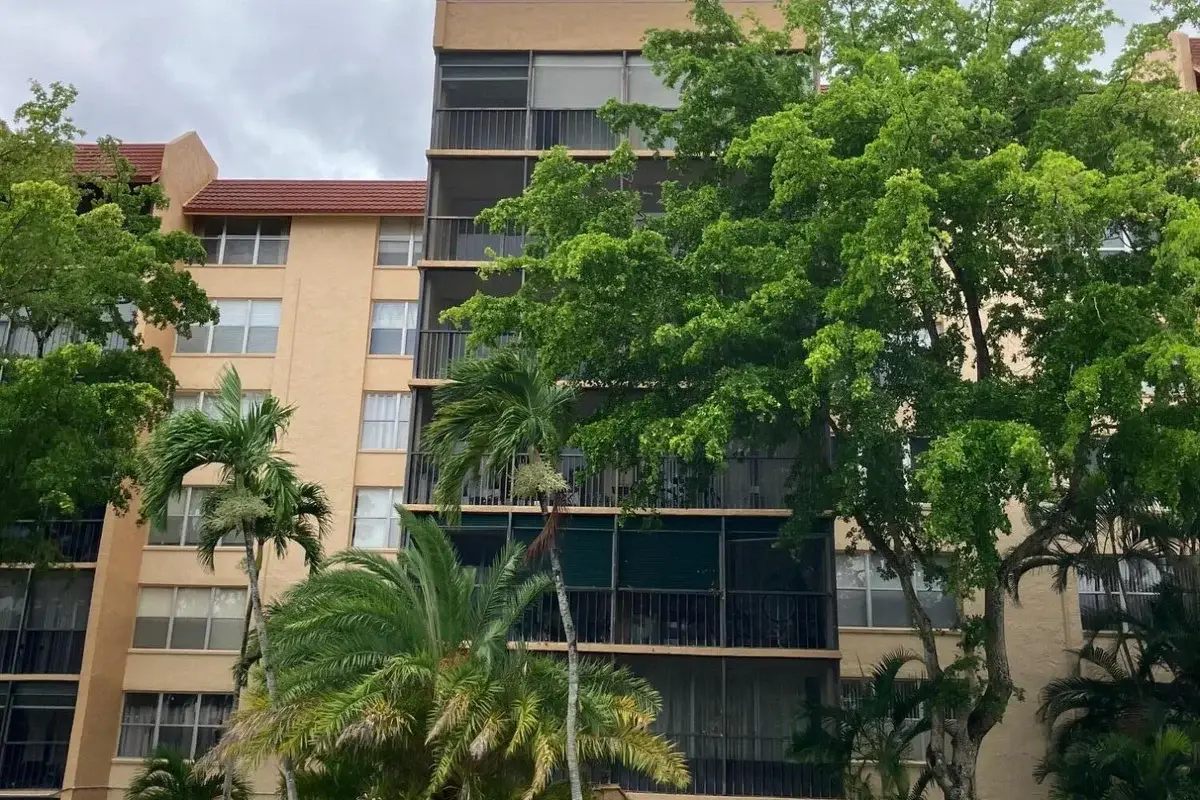 3771 Environ Blvd #345, Lauderhill: photo 1 of 4