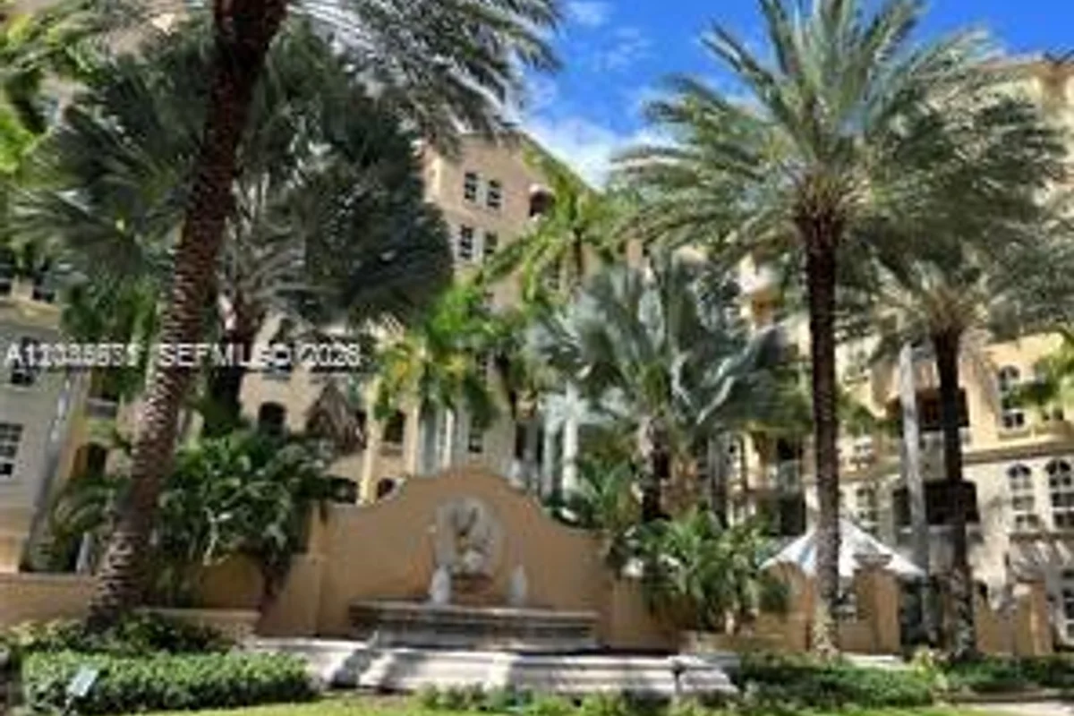 3001 NE 185th St #129, Aventura: photo 1 of 21