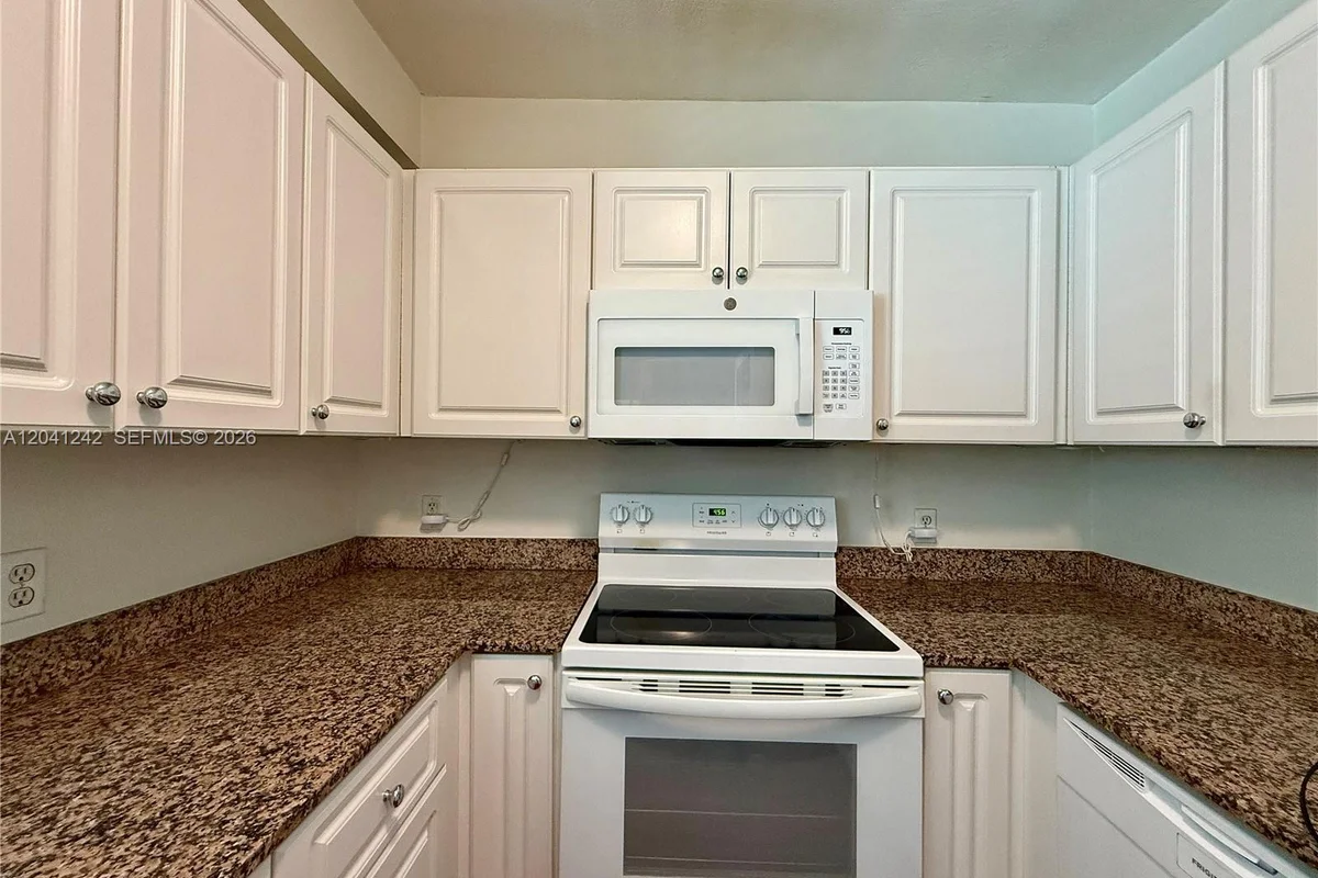 7800 Collins Ave #407, Miami Beach: photo 1 of 21