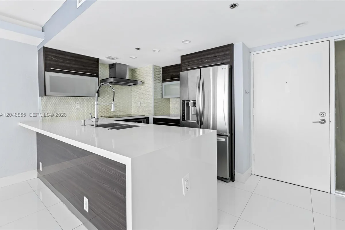 Condo in North Bay Village: photo 1 of 15