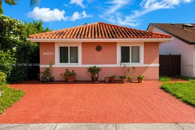 14225 SW 55th St, Miami: photo 1 of 47