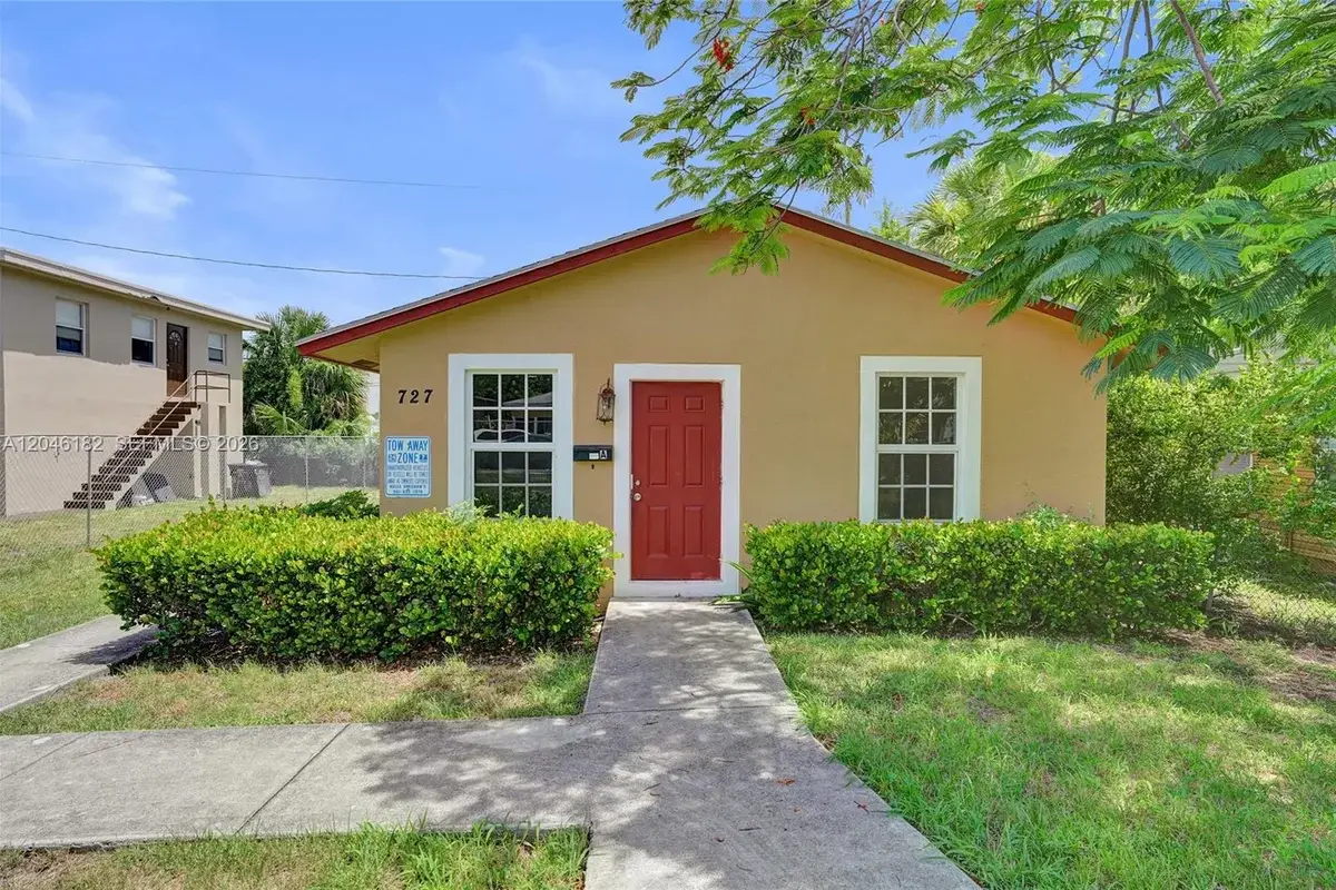 727 22nd St #B, West Palm Beach: photo 1 of 18