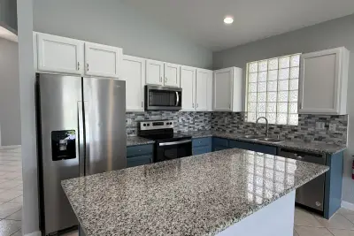 9084 Silver Glen Way, Lake Worth: photo 1 of 29