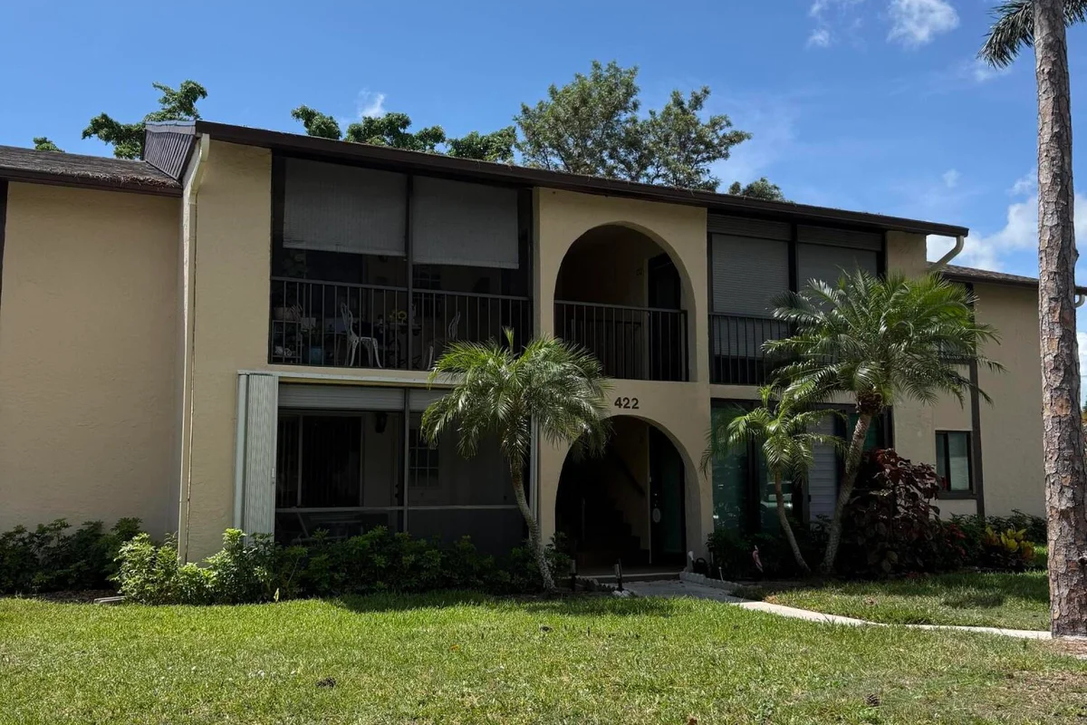 422 Pine Glen Ln #A-1, Lake Worth: photo 1 of 8